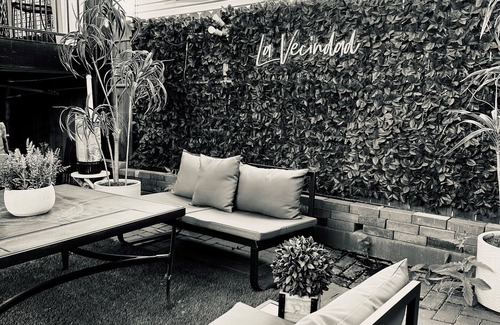 Heart of Chicago Apartment | Chic 1-bedroom apartment in phenomenal Chicago with WiFi, AC