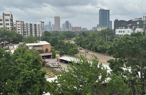 Washington Ave./ Memorial Park Apartment | Chic 1-bedroom apartment with fitness room and AC in phenomenal Houston