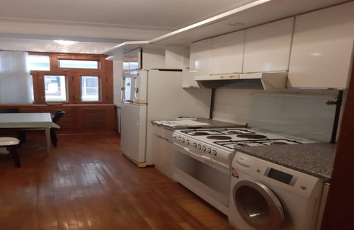 Nasimi Apartment | Chic 1-bedroom apartment with WiFi, AC in fabulous Baku