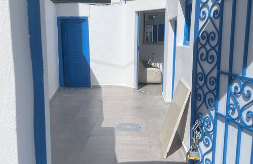Kheredine Apartment | Chic 1-bedroom apartment with AC, WiFi in welcoming Kram/La Goulette