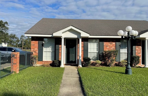 Hammond Apartment | Chic 1-bedroom with AC and WiFi in charming Hammond