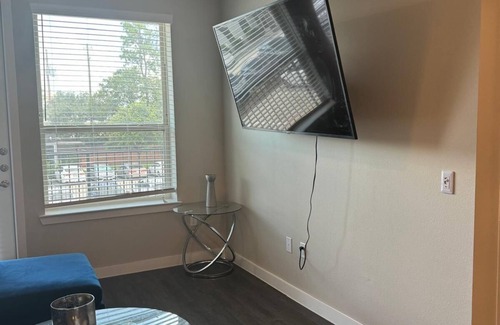 Memorial Apartment | Chic 1-bedroom with AC and WiFi in fantastic West Houston
