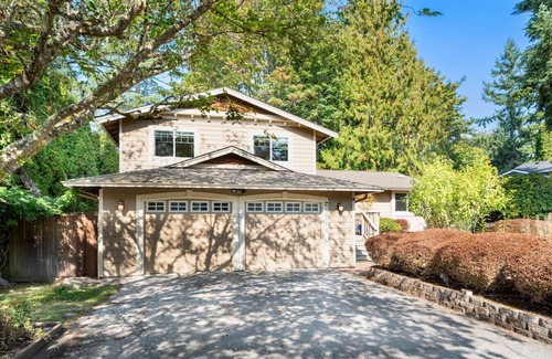 Mountlake Terrace House | Chic 1BR/1BA Lower Unit @ Mountlake Terrace