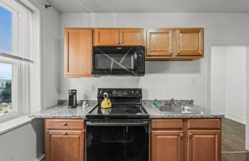West Philadelphia Apartment | Chic 1BR Apartment in Philly