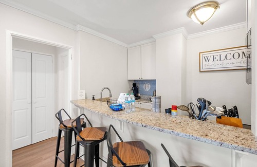 Downtown Atlanta Condo | Chic 1BR Downtown ATL Condo - Walk to Stadium, Events & Dining