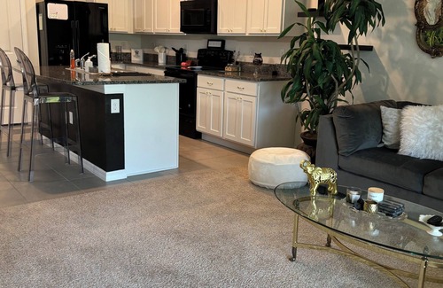 Bloomingdale House | Chic 2-bed 1.5-bath townhouse in a secure community, adventures await nearby!n