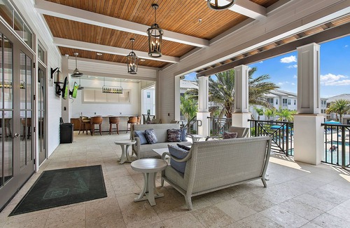 Southside Apartment | Chic 2-bedroom apartment with AC, WiFi in vibrant Jacksonville