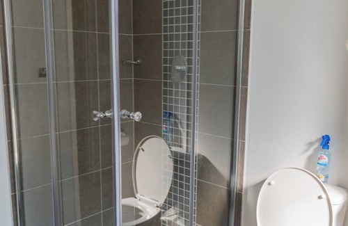 Gaborone Apartment | Chic 2-bedroom apartment with AC, WiFi in central Gaborone
