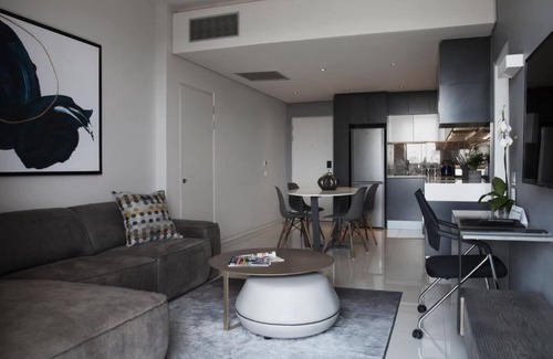 Sandown Apartment | Chic 2 Bedroom Apartment at Katherine Street, Sandton