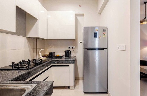 Noida Apartment | Chic 2-bedroom apartment with WiFi, AC in charming Noida
