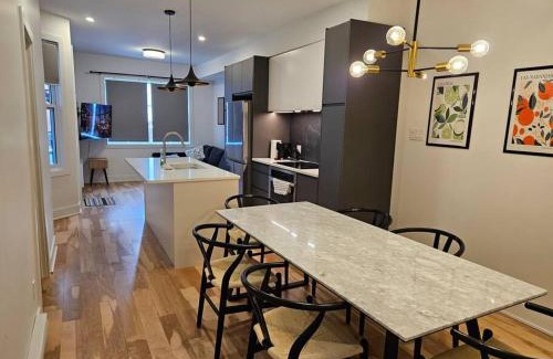 Mile End Apartment | Chic 2 bedroom Apt