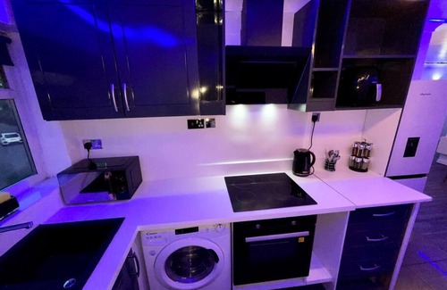 Trimley Apartment | Chic 2 Bedroom Flat