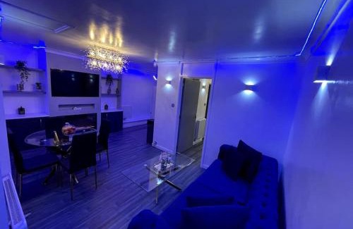 Trimley Apartment | Chic 2 Bedroom Flat