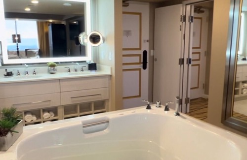Winchester Apartment | Chic 2-bedroom hotel suites with WiFi, fitness room in vibrant Las Vegas