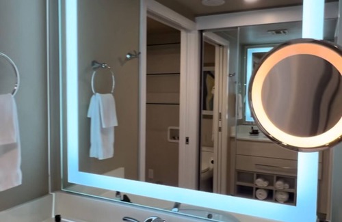 Winchester Apartment | Chic 2-bedroom hotel suites with WiFi, fitness room in vibrant Las Vegas