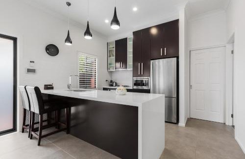 Keilor Downs House | Chic 2 Bedroom Keilor