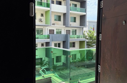 Ofin Apartment | Chic 2-Bedroom Maisonette in Lekki
