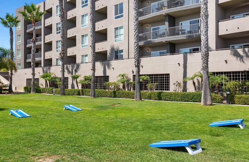 Oceanside Apartment | Chic 2-bedroom twin in cool Oceanside