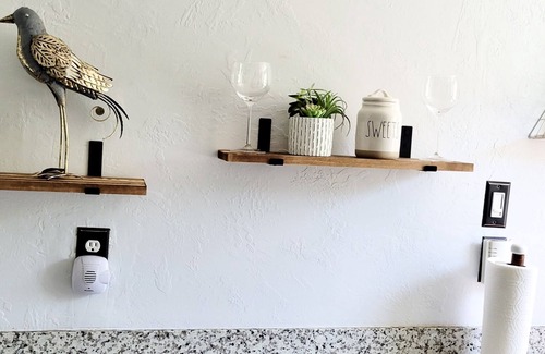 Vallejo House | Chic- 2 bedrooms Napa Wine Country, Six Flags