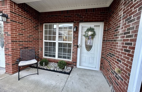 Blue Ridge Manor Condo | Chic 2BR/2BA Condo - Ideal Derby Weekend Escape!