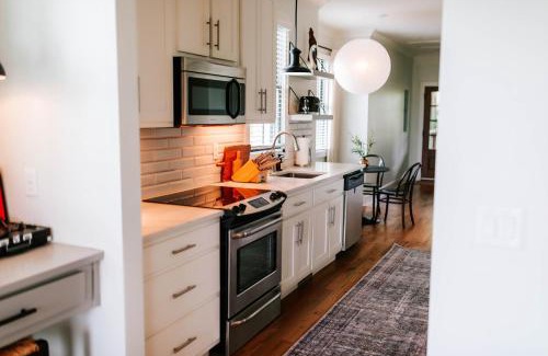 Jasper House | Chic 2br Cabin D By Mhm Luxury Properties