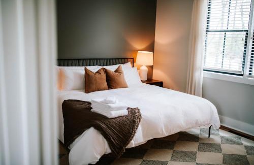 Jasper House | Chic 2br Cabin D By Mhm Luxury Properties