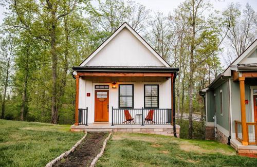 Jasper House | Chic 2br Cabin D By Mhm Luxury Properties