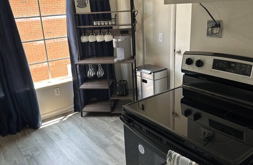 Ottawa Condo | Chic 2BR Retreat Near Toledo Hospital- Stylish, Cozy & Fully Equipped