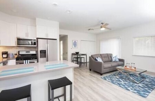 Sonoma Apartment | Chic 2BR Sonoma Condo + Patios