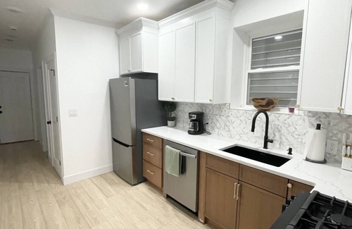 Montclair Apartment | Chic 2BR w/Urban Patio + Walk to NYC Transit