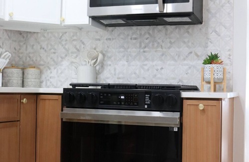 Montclair Apartment | Chic 2BR w/Urban Patio + Walk to NYC Transit