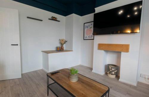 Cromer Apartment | Chic 3-Bed Hideaway Steps from Cromer Beach