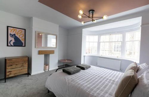 Cromer Apartment | Chic 3-Bed Hideaway Steps from Cromer Beach