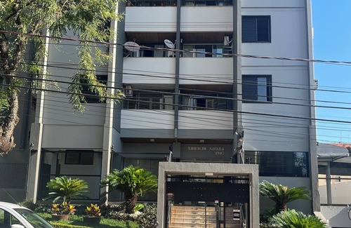 Centro Apartment | Chic 3-bedroom apartment with WiFi, AC in vibrant Centro Londrina