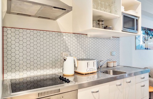 Auckland Central Business District Apartment | Chic 3 Bedroom City Central with Parking
