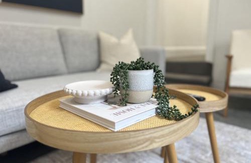 Alexandria Apartment | Chic 3-BR Terrace - Prime Location, Modern comforts