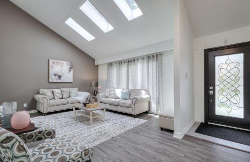 West Hill Villa | Chic 3BR Luxury Modern Villa
