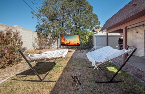 Northeast Heights House | Chic 5BR Boho Retreat w/Games & Outdoor Movies!