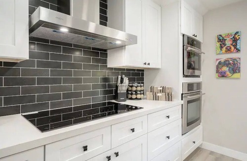 Paradise Valley House | CHIC 7BR/4Bath w/200k yard, Heated Pool, Arcade by Entertainment District-SC