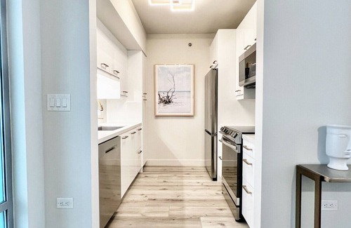 Little Italy Apartment | Chic Acqua Vista Condo