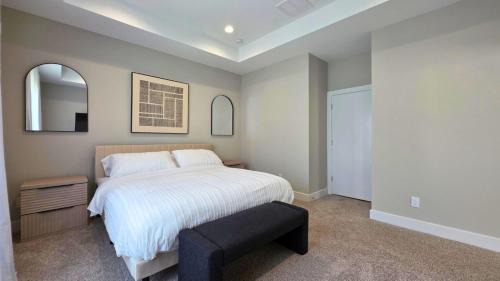 Northside House | Chic Affordable North Houston Getaway