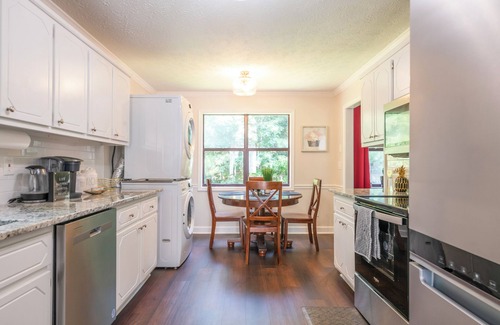 Clarkdale House | Chic and comfortable…ATL Family Friendly