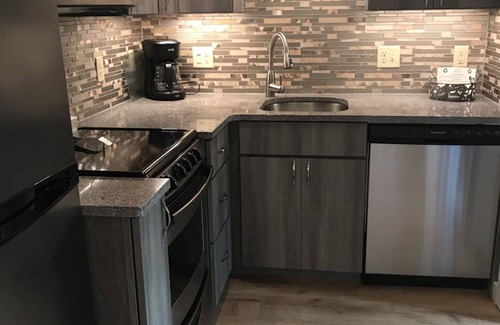 Maple City Condo | Chic and Cozy Condo