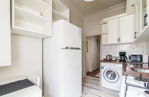 Tophane Apartment | Chic and Cozy Flat Near Istiklal Street in Beyoglu