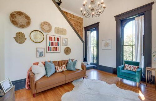 New Albany Apartment | Chic and Historic Apartment about 6 Mi to Louisville!