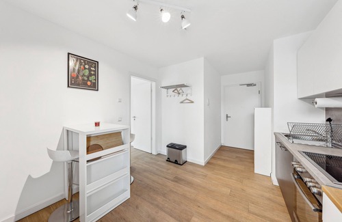 Wildau Apartment | Chic and modern home in new building with 2 balconies