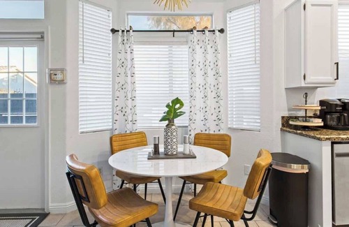 North Las Vegas House | Chic and Modern 3BD Home with Pool & Pool Table