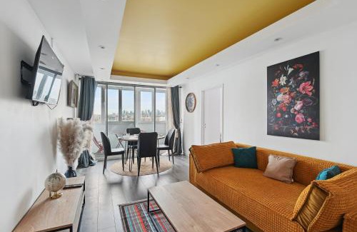 Colombes Apartment | Chic and spacious apart with parking