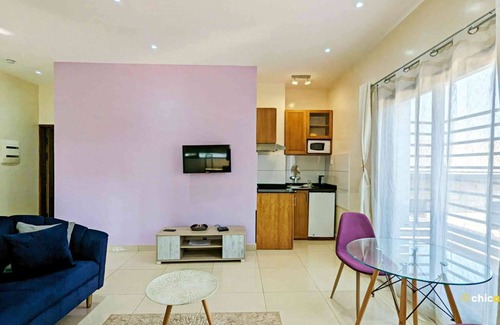 Yaounde Apartment | chic apart with parking and city views