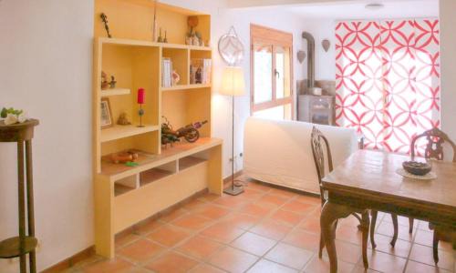 Tolva Apartment | Chic apartment in Tolva, mountain view, 75 m², fireplace